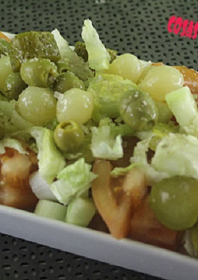 Una foto de Ensalada con encurtidos