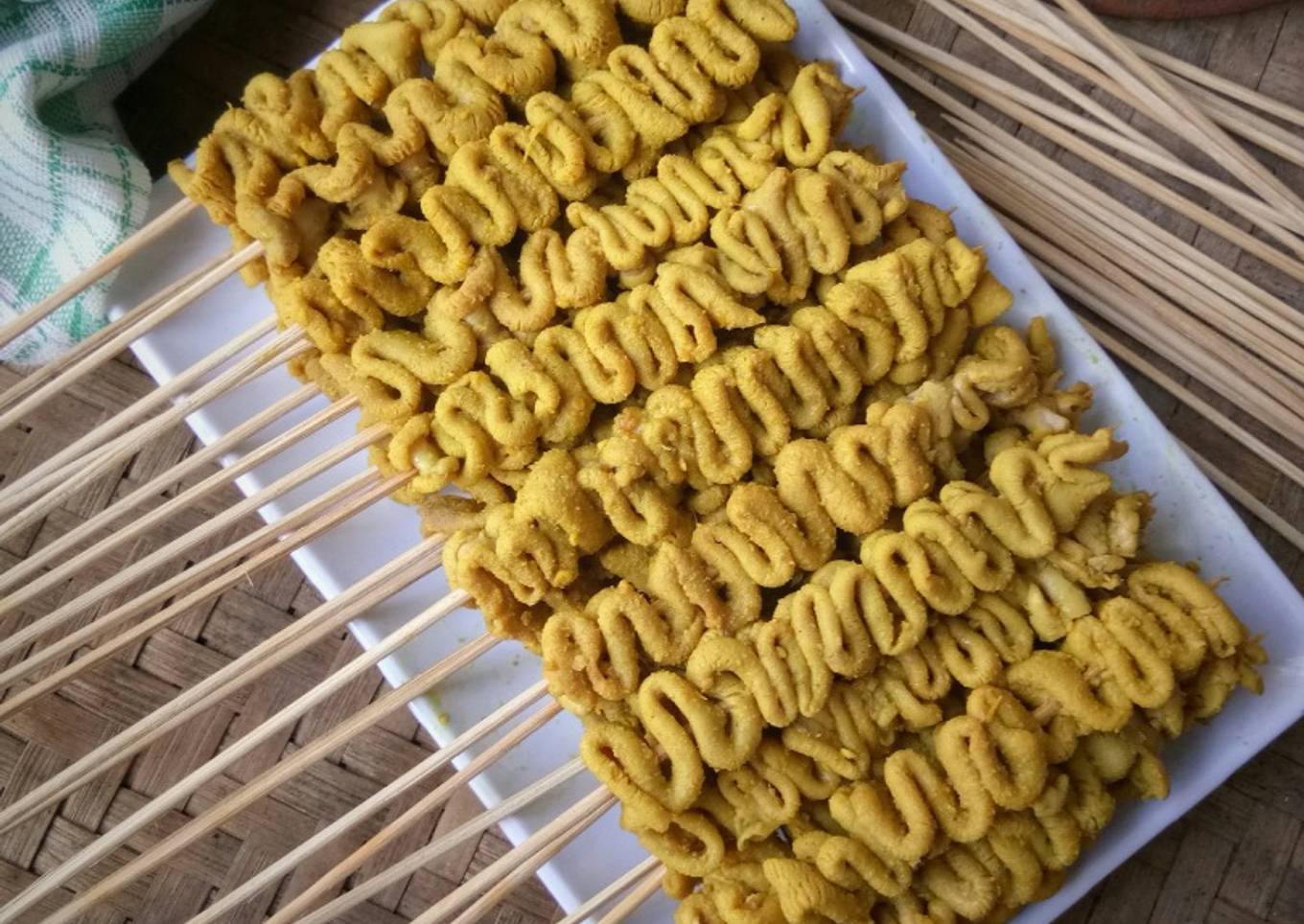 Sate Usus Bumbu Kuning