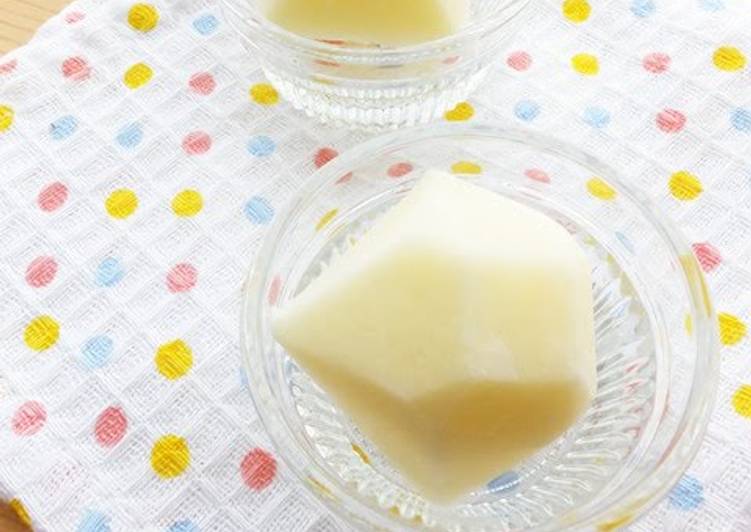 Yogurt Ice Cream in an Ice Cube Tray