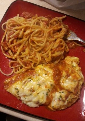 A picture of Chicken Parmasean.