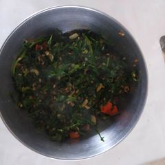 A picture of Instant Lasuni Methi.