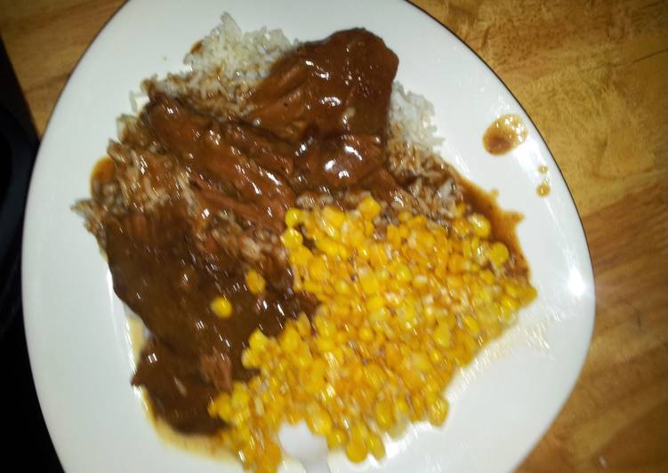 My Favorite Smothered round tip sirloin beef steak