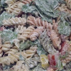A picture of My BLT Pasta salad.