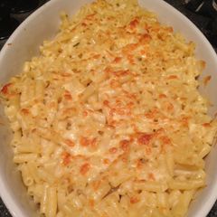 A picture of Macaroni Cheese.