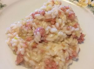 Foto de Risoto de linguiça blumenau e alho poró