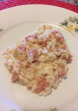 Foto de Risoto de linguiça blumenau e alho poró