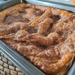 A picture of Sopapilla Cheesecake Pie.