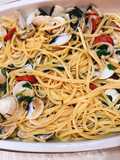 Λιγκουίνι alle vongole και chorizo
