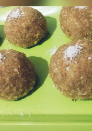 ચુરમાના લાડુ(ladu recipe in gujarati ( રેસીપી મુખ્ય ફોટો