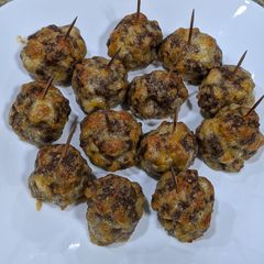 A picture of Keto Cheeseburger Meatballs.