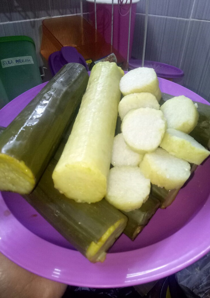 Foto resep Lontong praktis presto pakai cetakan stainles.Hasilnya memuaskan