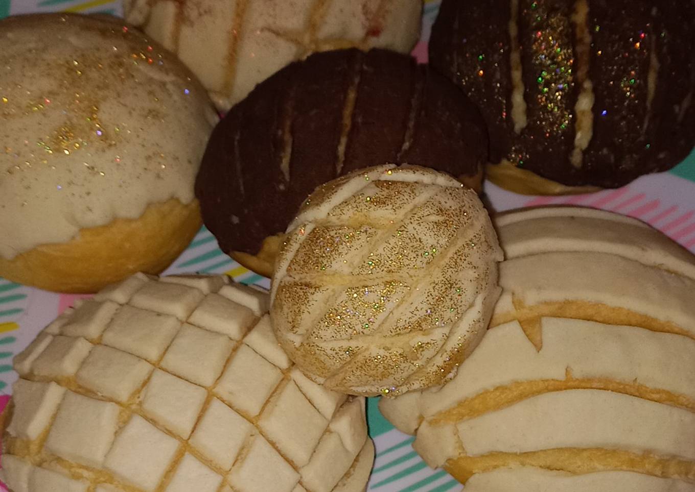 Conchas blancas y de chocolate