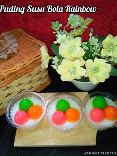 Foto resep Cemilan & Jajanan Rainbow~Puding Susu Bola Rainbow