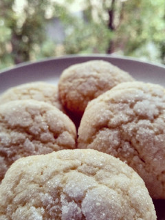 Una foto de Galletas craqueladas de limón🍋