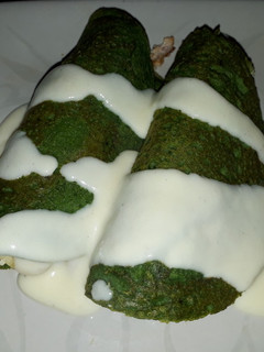 Una foto de Panqueques de espinaca y harina de arroz