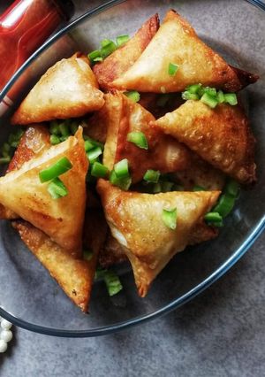 A picture of SAMOSA (Lunch Dawat).