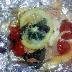 A picture of Baked Salmon Bundles.