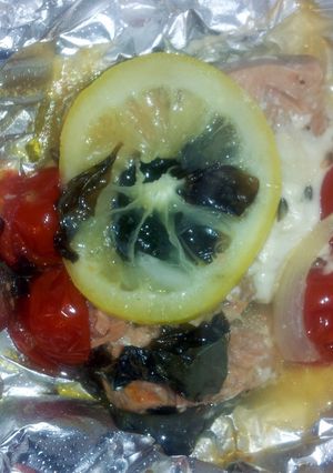 A picture of Baked Salmon Bundles.