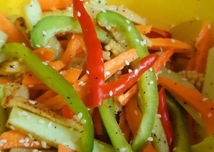 How to Make Speedy Chinese Salad