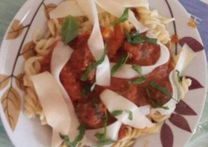 Simple Way to Prepare Jamie Oliver Spaghetti and meatballs from scratch