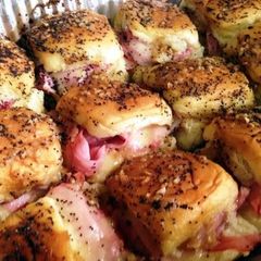 A picture of Hawaiian ham n cheese sliders.