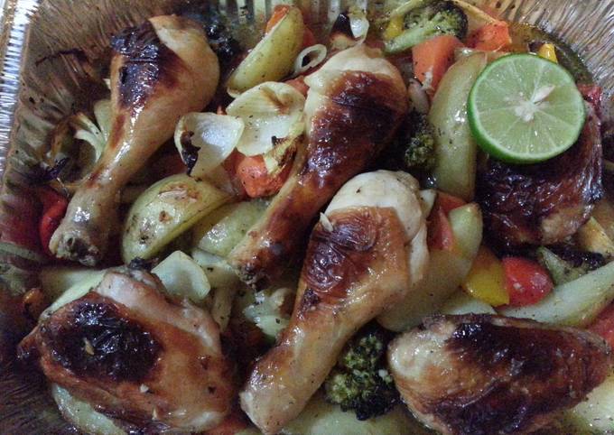 Roasted Chicken with Vegetables. Tender & Juicy
