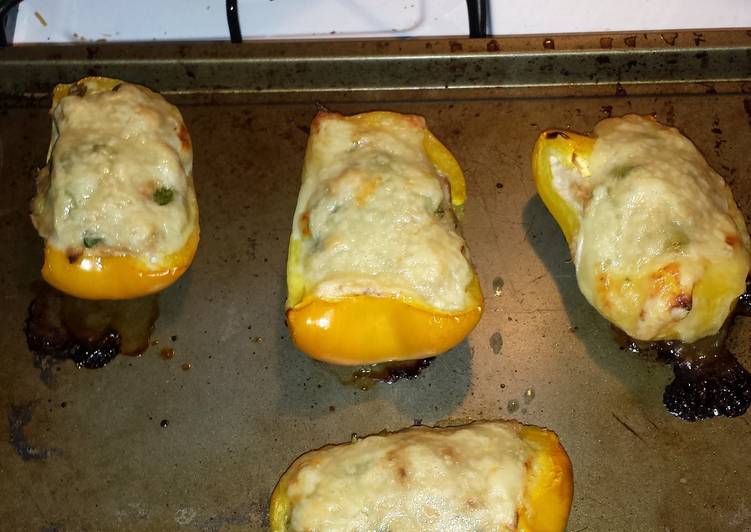 Recipe of Tasty low carb stuff peppers tuna melts