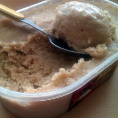 A picture of Vickys Maple Oat Ice Cream, GF DF EF SF NF.
