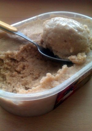 A picture of Vickys Maple Oat Ice Cream, GF DF EF SF NF.