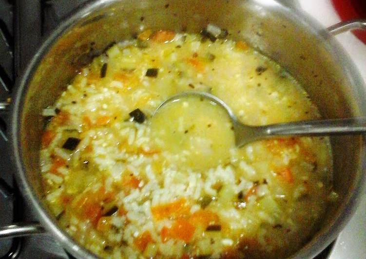 Recipe of Speedy Risotto rice soup with green zucchini and tomato