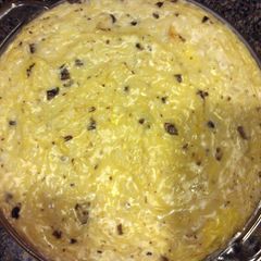 A picture of chicken and rice casserole.