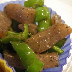 A picture of 5-Minute Konnyaku and Green Pepper Stir-Fry.
