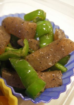 A picture of 5-Minute Konnyaku and Green Pepper Stir-Fry.