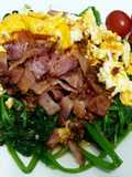 LG CRISPY BACON AND EGGS ON SPINACH