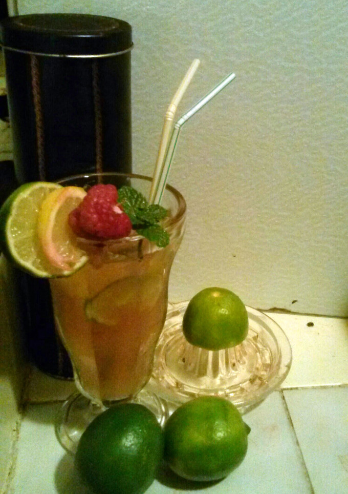 A picture of Mae's Raspberry Limeade..