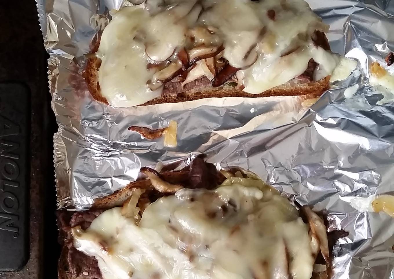 Open sandwich with Philadelphia steak
