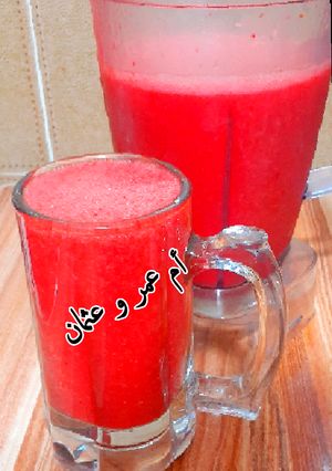 صورة لوصفة عصير فراولة طبيعي وبدون سكر