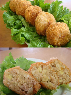 A picture of Ground Meat Cutlets with Lots of Cabbage.