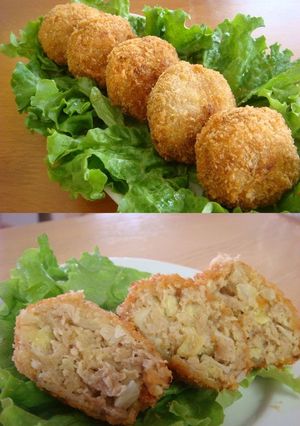A picture of Ground Meat Cutlets with Lots of Cabbage.