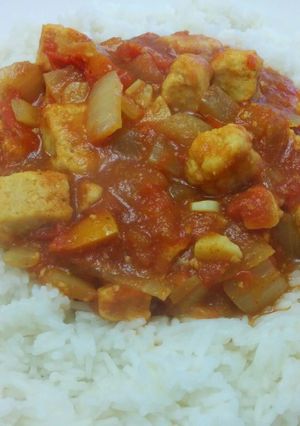 A picture of Quorn chicken curry.