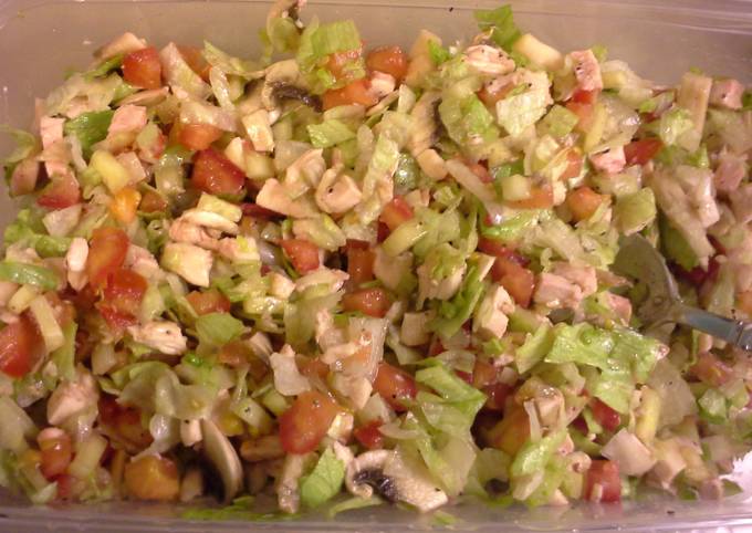 How to Make Any-night-of-the-week Chopped chicken salad (SO yummy)