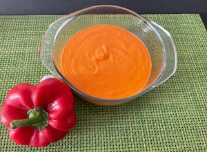 Una foto de Crema de rocoto y pimiento
