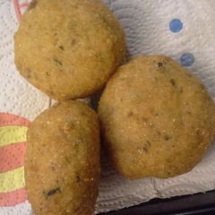 A picture of Salmon Croquets.