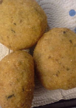 A picture of Salmon Croquets.