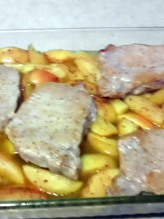 A picture of Baked apple cinnamon pork chops.