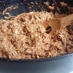A picture of Jack Daniel's Bbq pulled chicken.