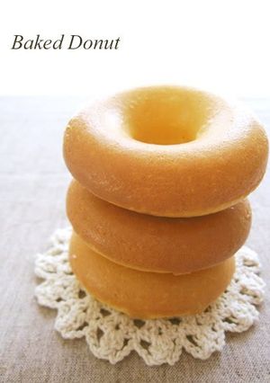 A picture of Pancake Mix Baked Donuts.