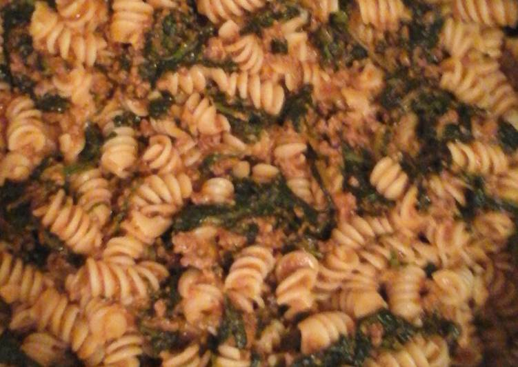 Recipe of Ultimate Minced beef and spinach pasta