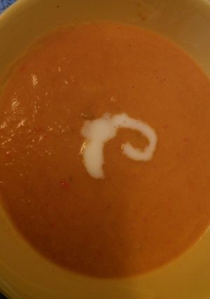 A picture of Creamy vegetable Soup.