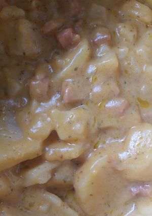 A picture of Cheesy Ranch Crockpot Ham and Potatoes.
